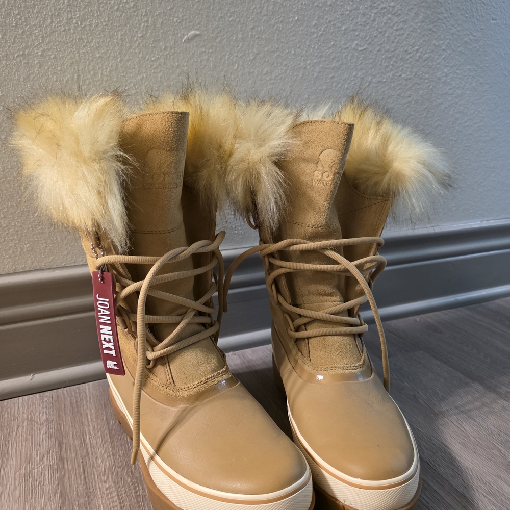 Sorel Women's Tan Fur-Lined Winter Boots